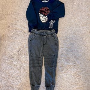 H&M Spiderman Crewneck Sweatshirt + Tucker & Kate Gray Jeans - 4T